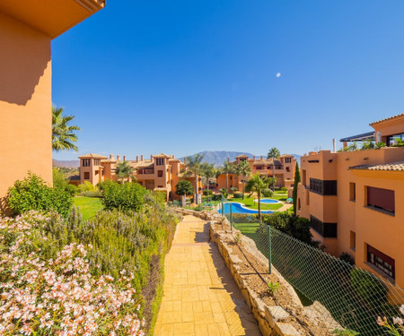 Cubo's Marbella Apartment Golf & Parking