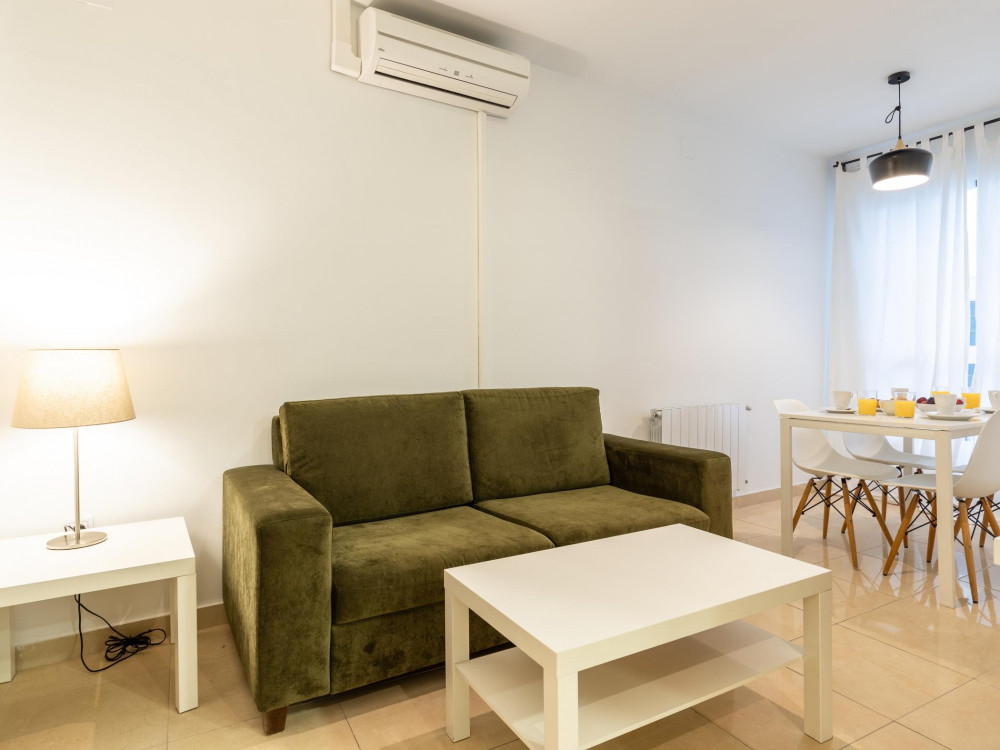 HOMEABOUT LA MERCED APARTMENT 1 (2BR 1BT) preview