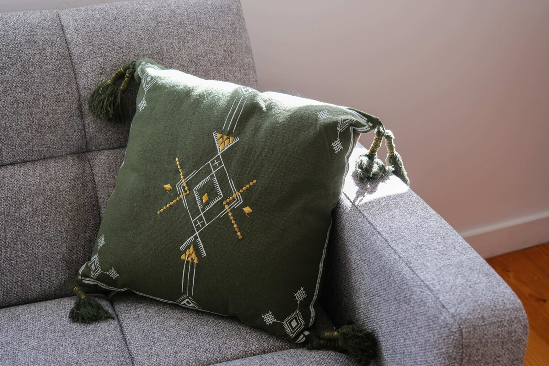 Common room/TV room, Decorative details