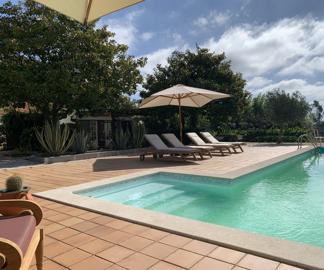 Furnished 1-Bedroom Retreat Near Óbidos | All-Incl