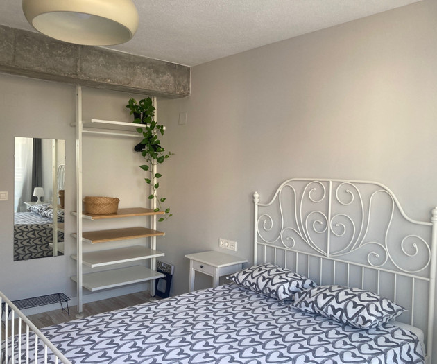Sant Ferran Room - Very spacious, private balcony