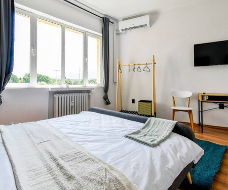 Super Fresh! 3BDR Apartment in Sofia Center's Arti