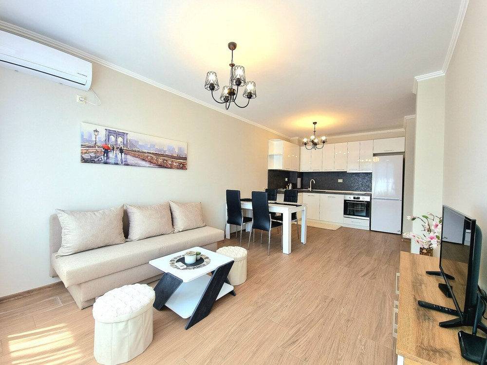 Shining Bright Apartment in Burgas preview