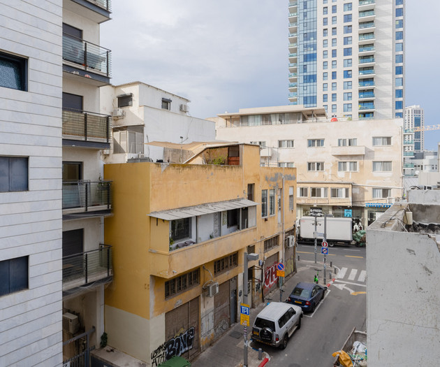 Blueground | Florentin, balcony, nr park - 24