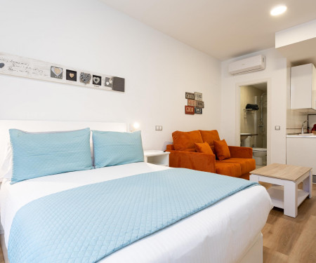 Holidays2Malaga Dos Aceras Loft Ground Smart TV