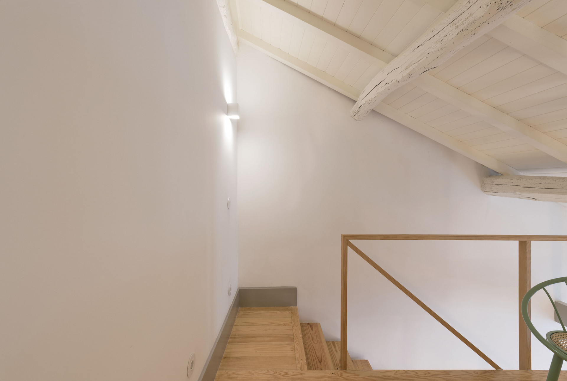 Bedroom (upstairs)