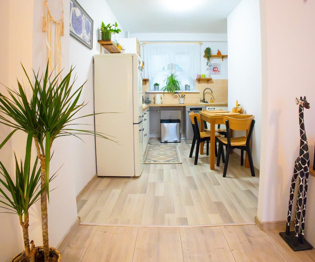 Cozy Little Apartment in Old Tw