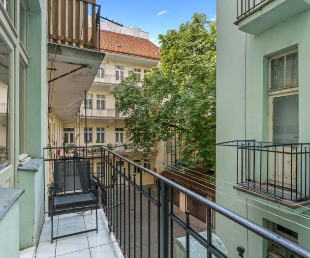 Royal Prague Heart Suite