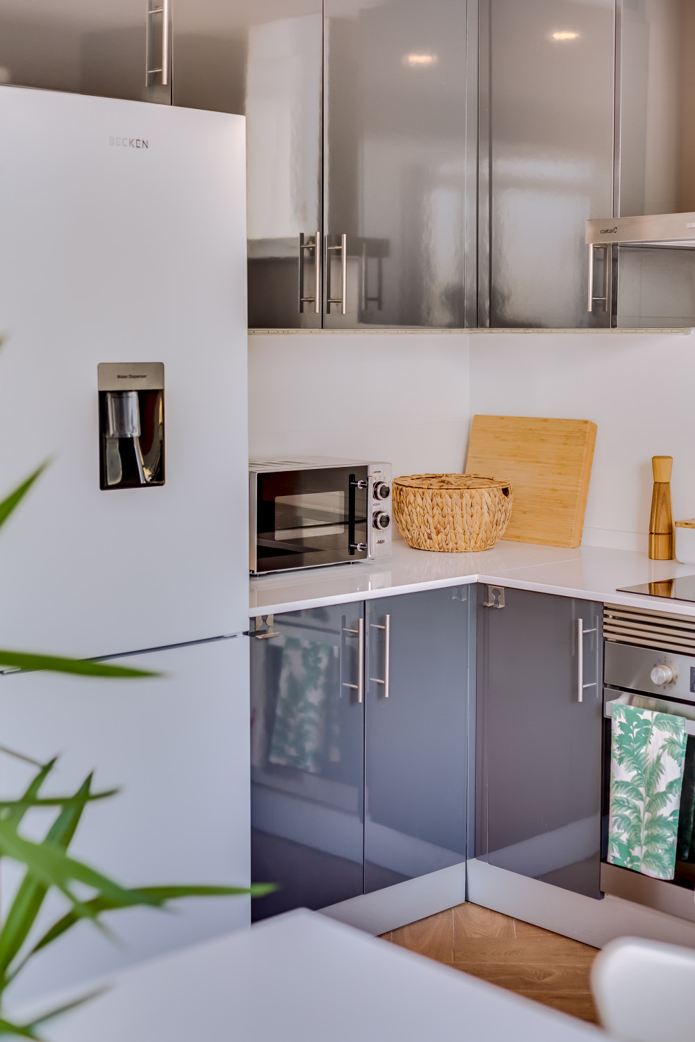 Charming En-Suite in downtown apartment