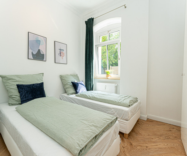 Modern and completely renovated 4-room apartment
