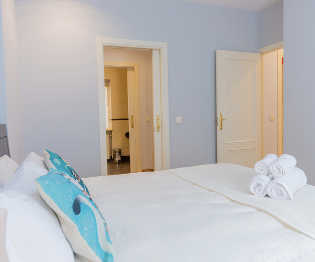 Premium furnished apartment next to the Bernabéu