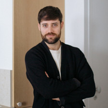 Dimitri V.