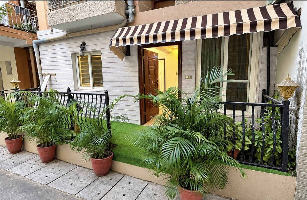 Stylish 1BHK Nest in Vasant Kunj | Cozy & Central preview