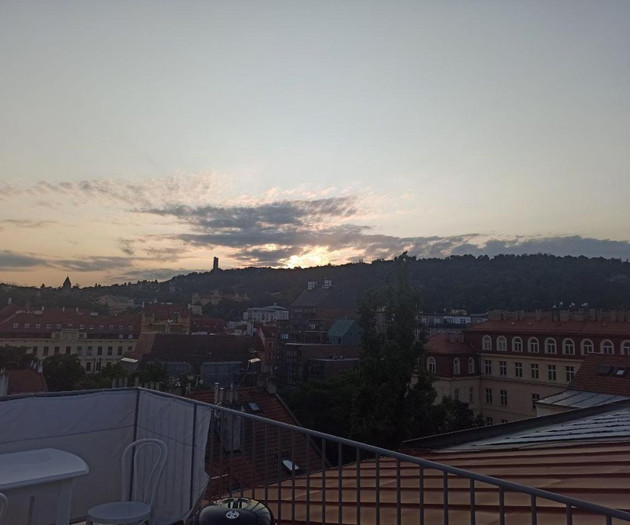 Apartamento con jacuzzi y vistas al skyline