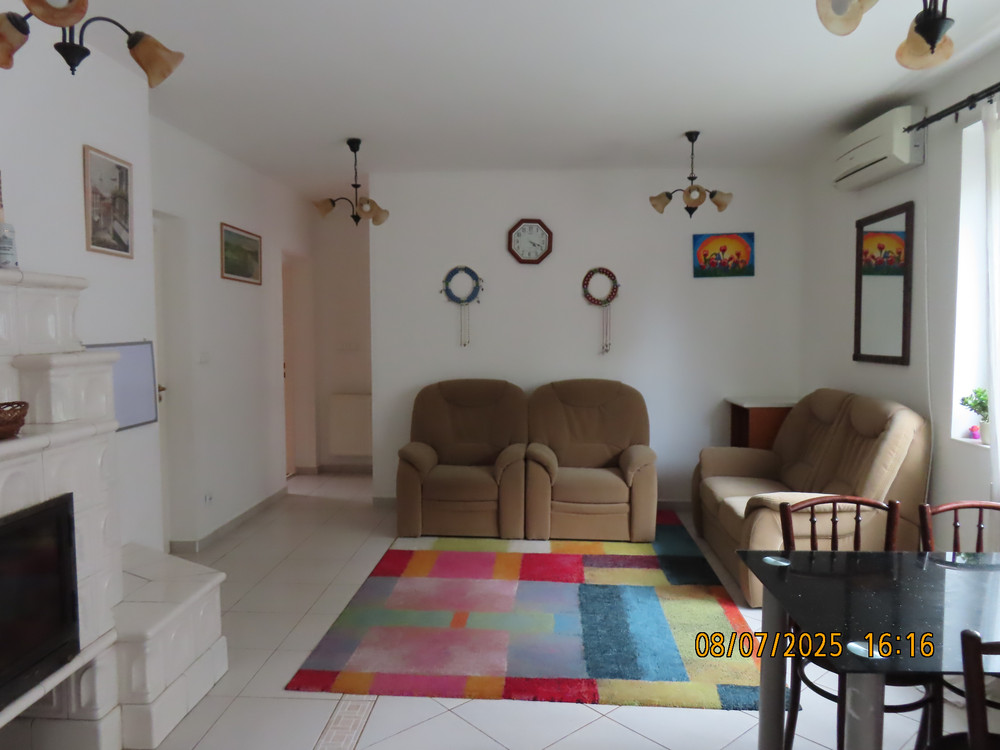 Furnished apartment with garden in Csillaghegy preview
