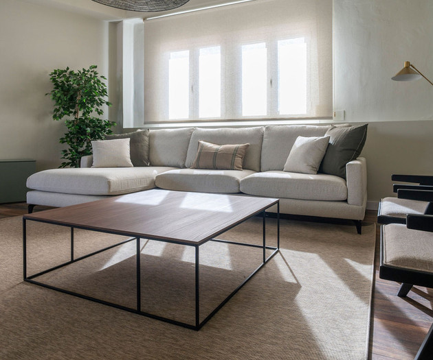 Big apartment with terras, Calle del Hospital 1.28