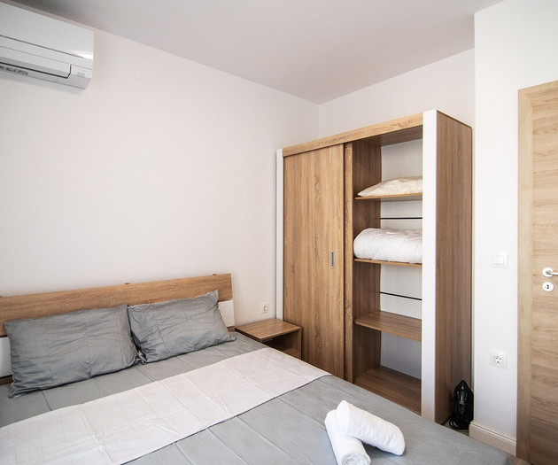 Azur Deluxe flat with parking