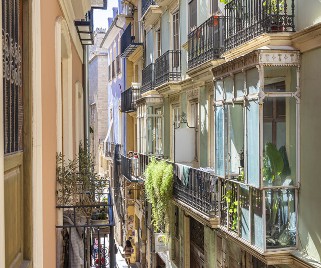 Super elegant, bright and centrally located