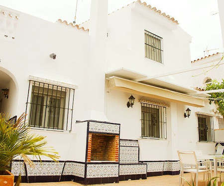 Perfect Coastal Getaway 3 Bedrooms- 7 mns to beach