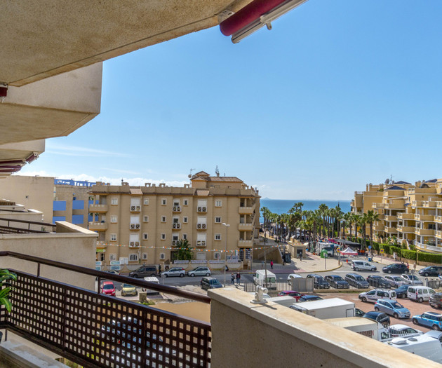 2 bedroom apartment in Cabo Roig