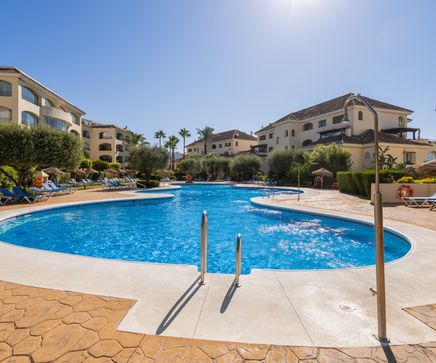 Apartamento Residencial en Marbella con Piscina