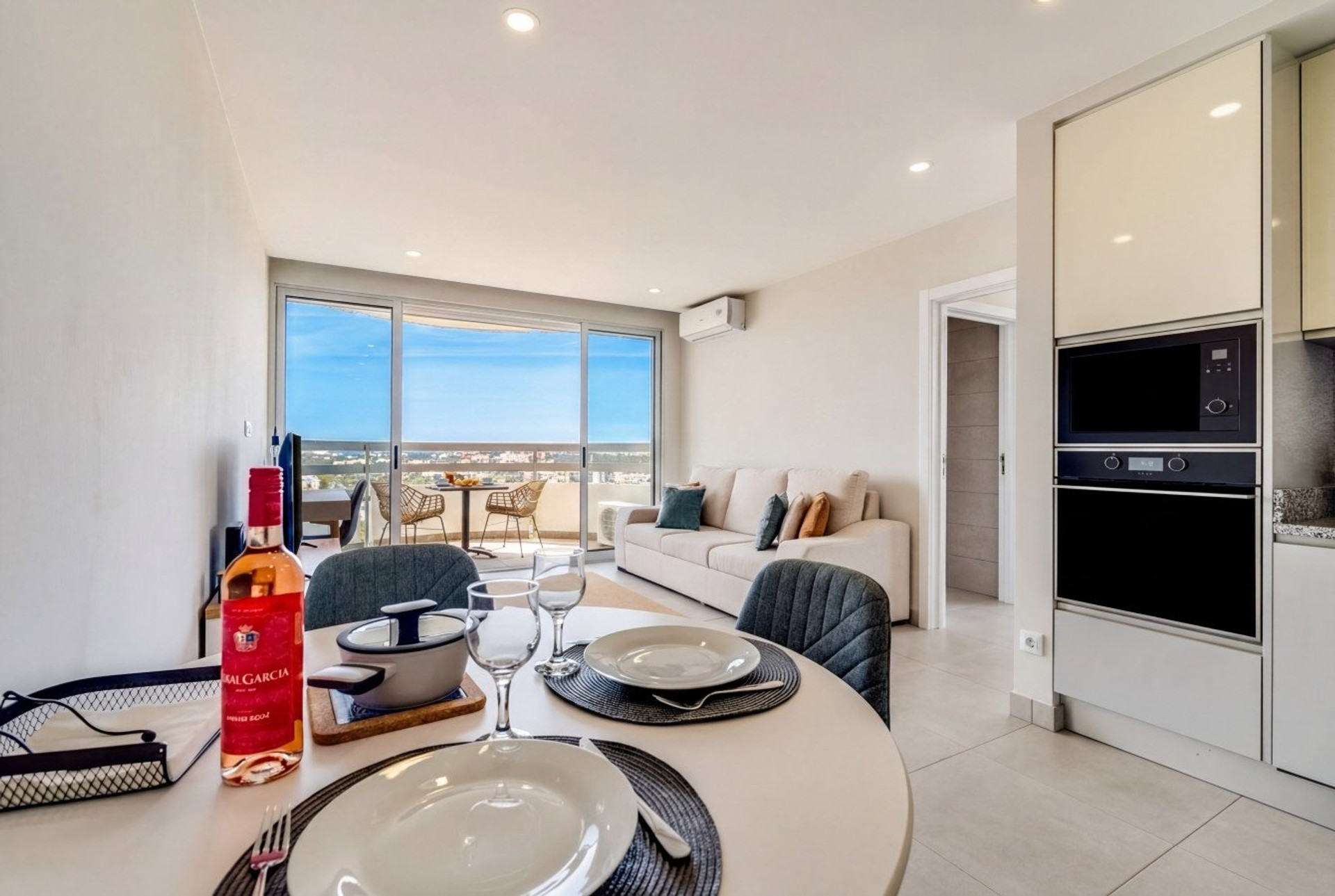 Living room with dining table