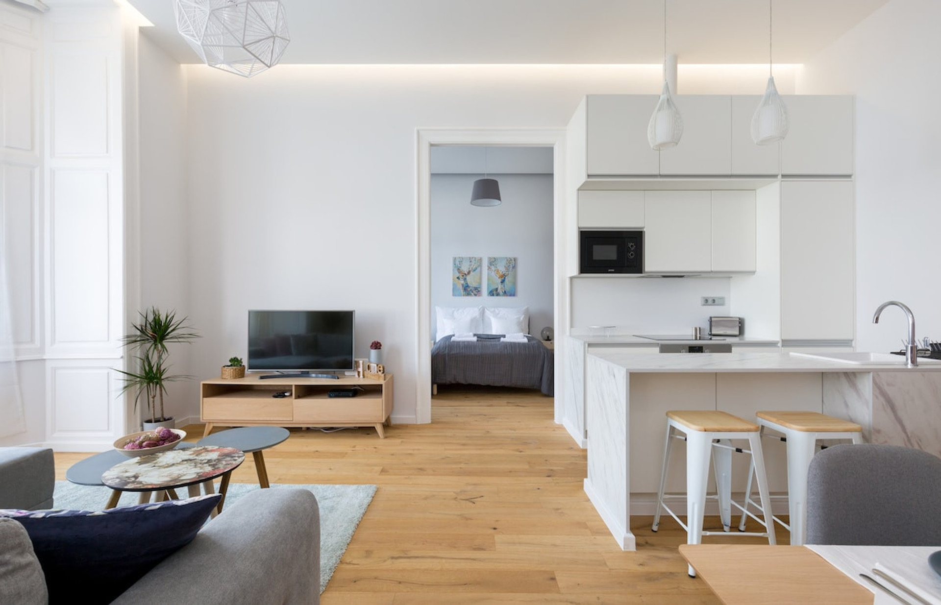 Living room image 1