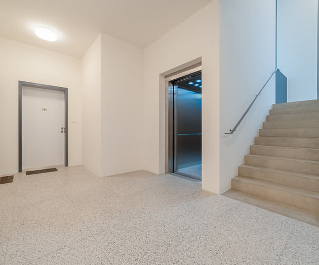 The Elegant White Suite in SmichovCity Residence