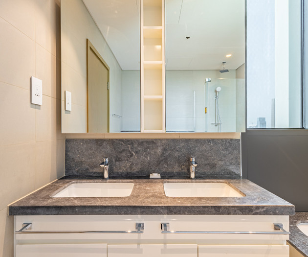 Elegant Downtown 3BR | Burj Khalifa View