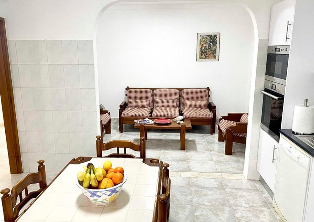 Family apartment on the beach preview