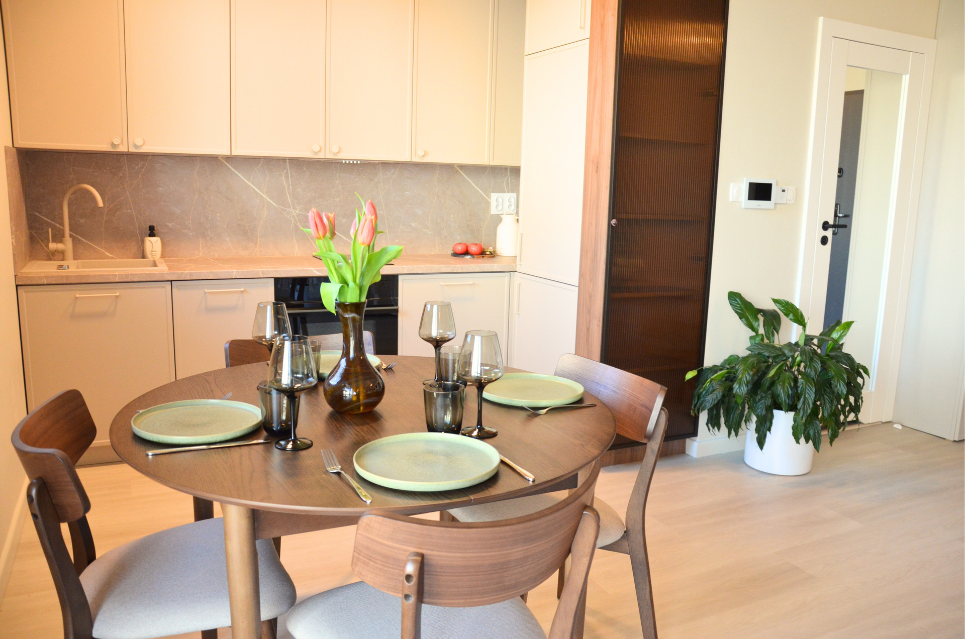 Kitchen dining area with round table