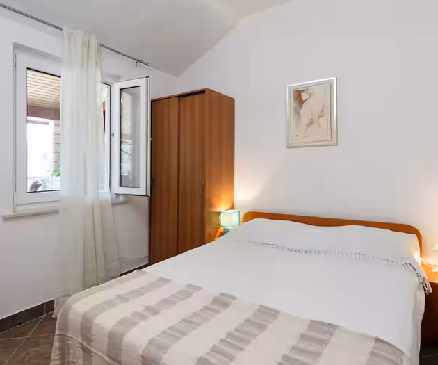 Solta beach Apartment Plaza