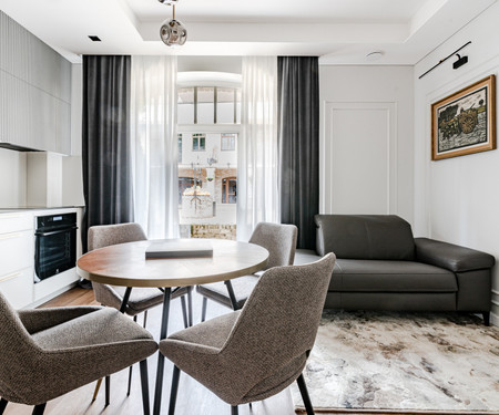 Luxurious Apartment in Old Town by Reside Baltic