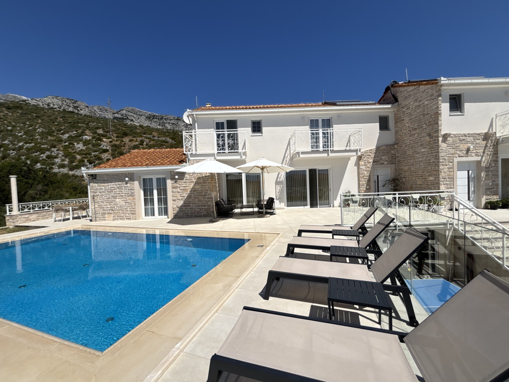 Luxury Villa Leopold preview