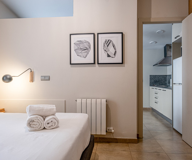 Studio close to sants station for monthly stays