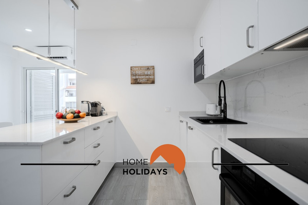#317 Linda Vista Building by Home Holidays preview