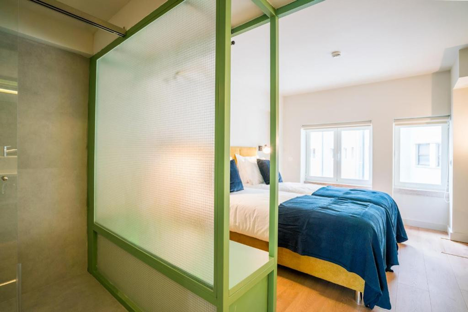 Room (twin beds)