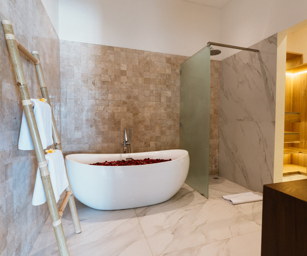 Luxury Ocean Front Private Pool  5 BDR Nalas Villa