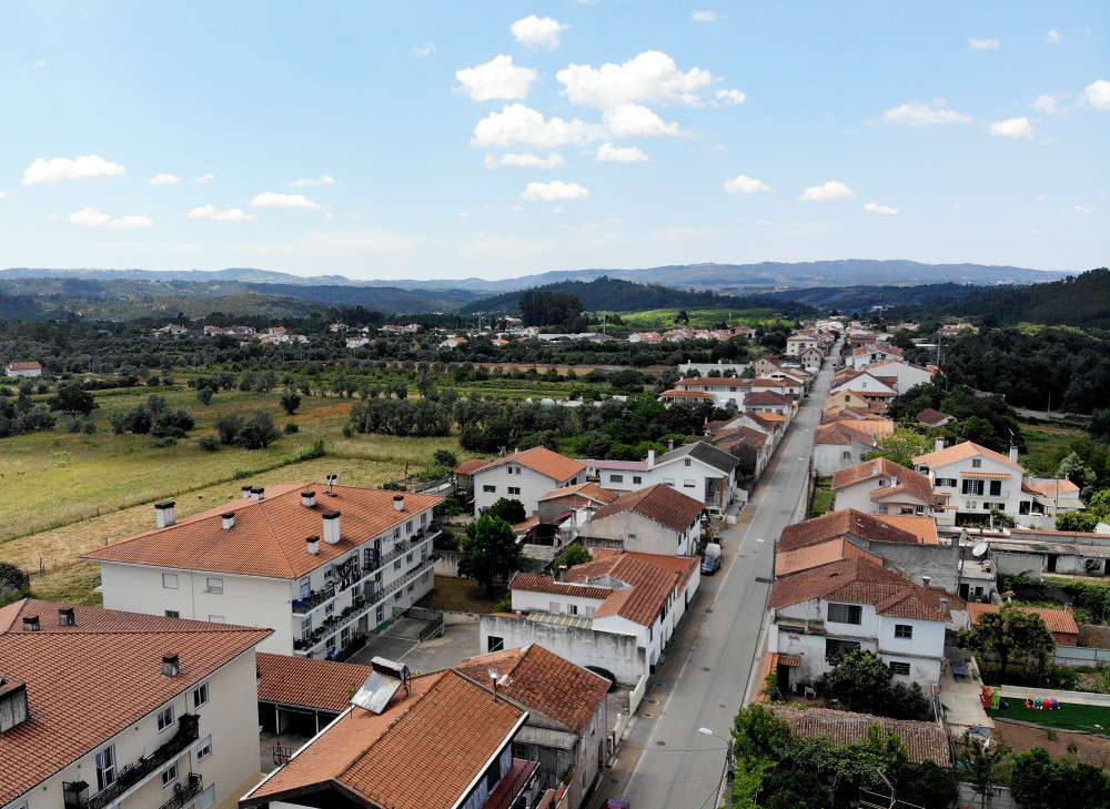 Spacious 3 bedroom apartment in Lousã preview