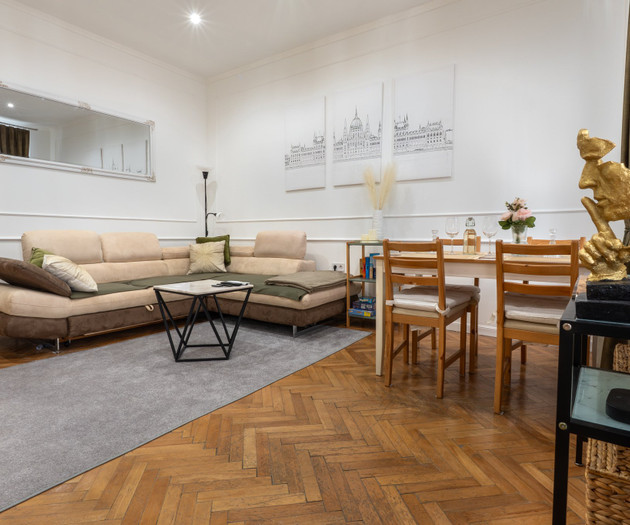 Eco-Parisian Chic 50m² Oasis |1Gbps| District VII
