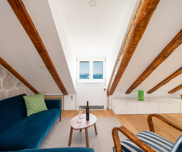 “Stylish 2 BR Retreat on Split’s Seaside Riva“