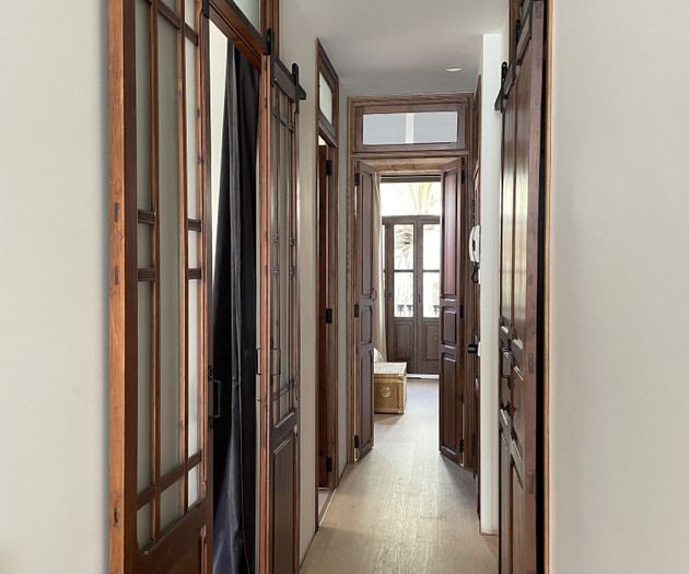 Bright Newly Renovated Flat near the Sea