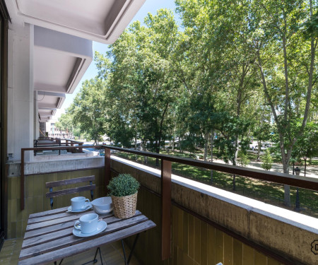 Charming Museo del Prado II - Balcony and Pool