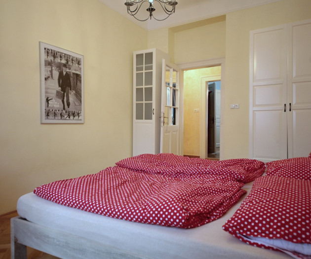 3-bedroom (3+1) - Apartment in Prague 2 district