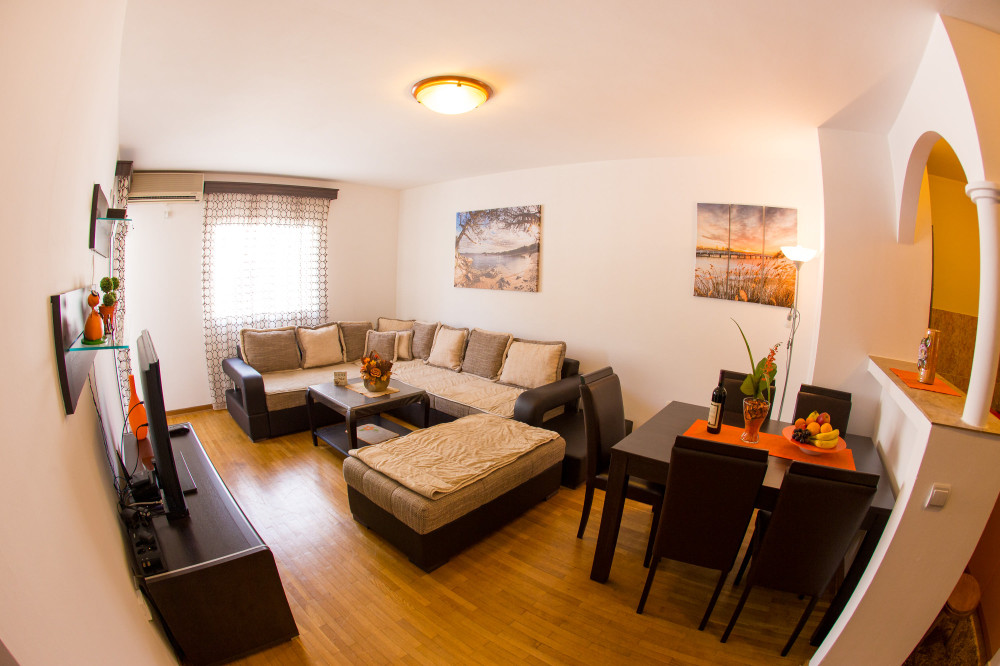 Lav apartman Budva preview