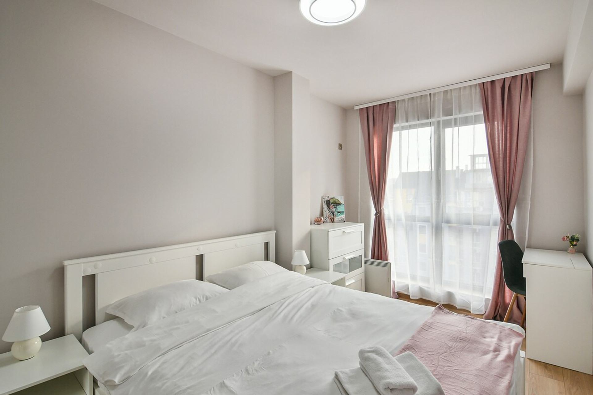Bedroom image 1