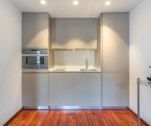 Bright & Cozy Penthouse · Seasonal Rental