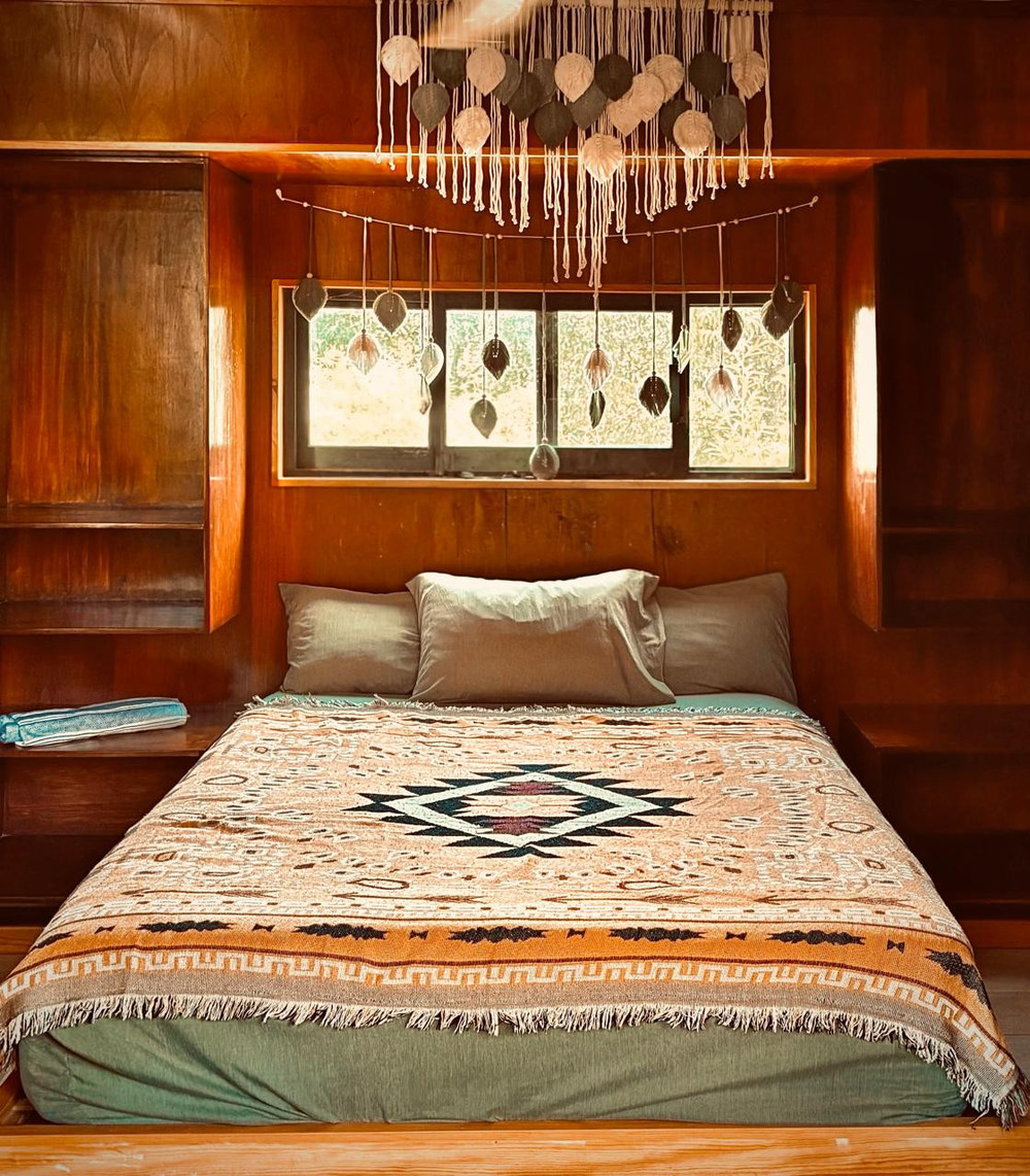 Elvis Surf Shack at Casa Akaw preview