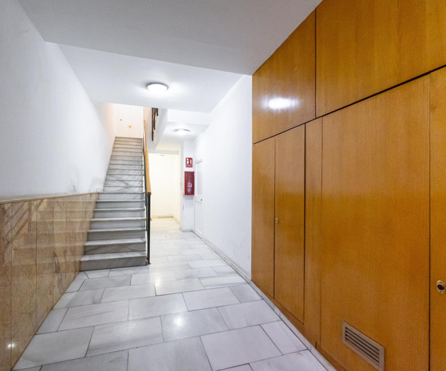 H2M Alamos Duplex, desk, dishwasher, shower