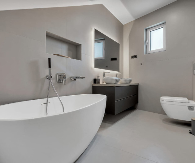 Penthouse Soll 100m from sea